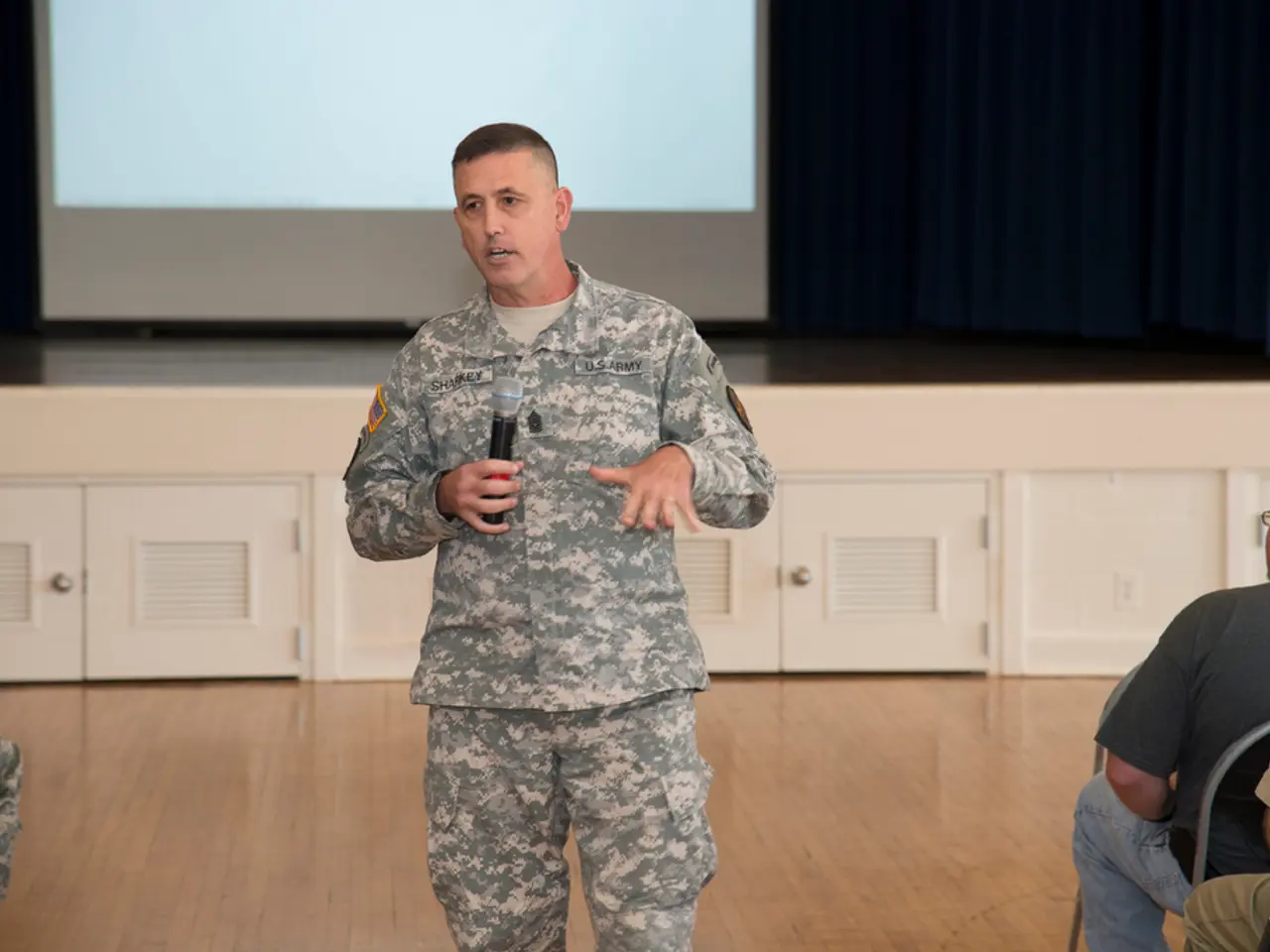 High-speed military plane surpasses the speed of sound above Mainz