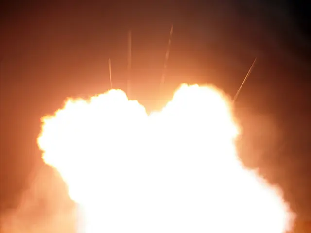 Aircraft sustains fire during refueling operation in mid-flight