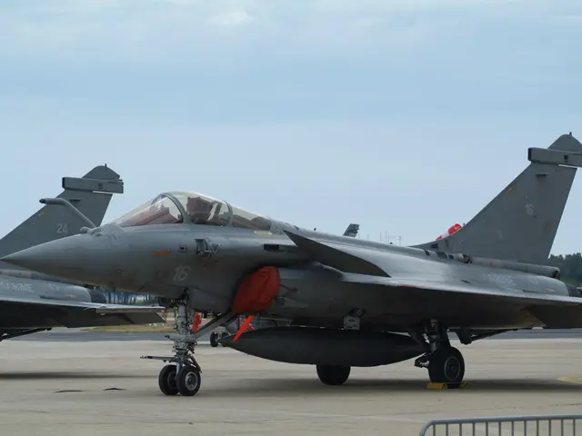 Mastering Point Turns in Mid-Air Flight