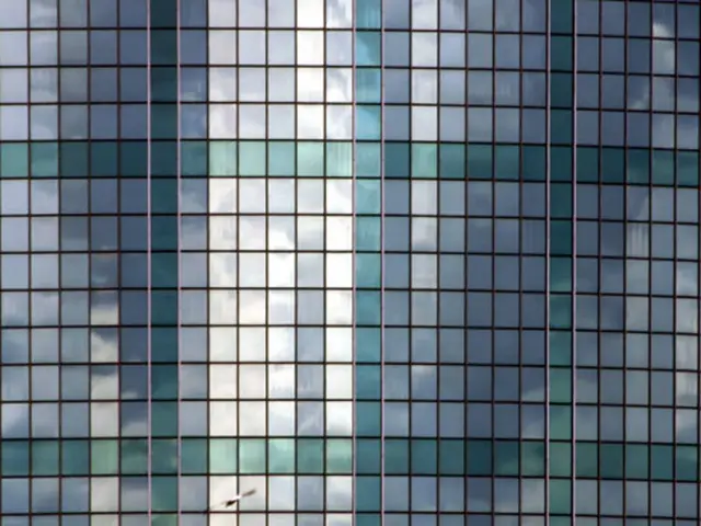 Iberia being urged to retrace its steps back to Madrid