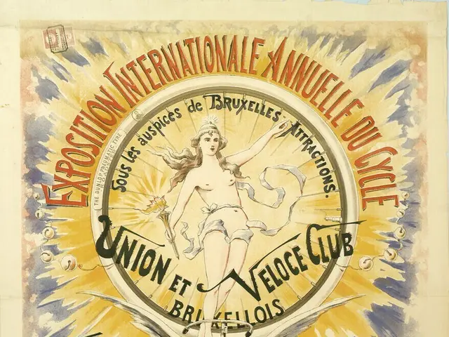 The image shows an old poster advertising an exhibition of the Internationale Annuelle du Cycle...