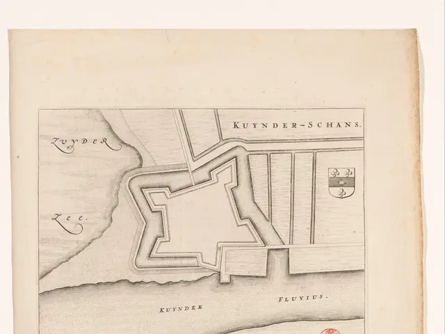 The image shows an old book with a drawing of a map of the city of Kuynder-Schans on it. The map is...
