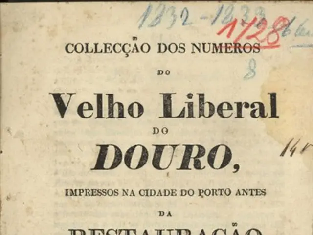 The image shows an old book with the title "Velho Liberal do Douro" written on it against a black...